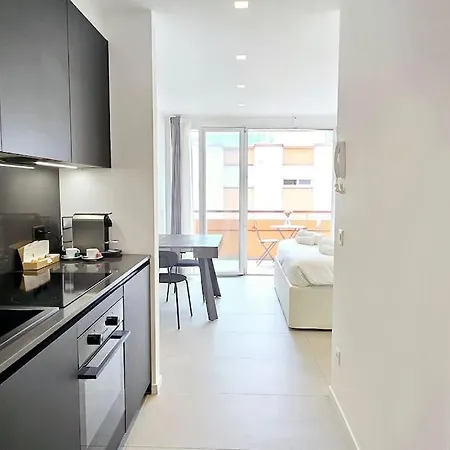 Apartment Luxurious 1,5 With Parking Near Center Lugano